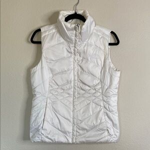 The North Face Aconcagua White down Quilted Vest women’s small